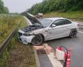 Bild: jma
Auf regennasser Fahrbahn ist der Fahrer dieses Wagens am Sonntag gegen 16:30 Uhr auf der A6 verunglückt.