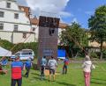 Bild: Simone Plail/exb
Kleine und große Kletterer hatten viel Spaß am Kletterturm der Bergwacht im Stadtgraben.