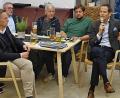 Bild: CSU Brand/exb
Zur Wahlveranstaltung der CSU sind auch MdL Tobias Reiß (von links), Zweiter Bürgermeister Christian Drehobel, Altbürgermeister Ludwig König, Besucher Christoph König und MdB Albert Rupprecht gekommen.