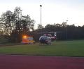Bild: mde
Um den jungen Motorradfahrer in eine Spezialklinik zu bringen, landete der Rettungshubschrauber am Mittwochabend auf dem Gelände der Kemnather Freisportanlage.