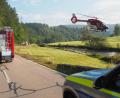 Bild: bl
Ein Rettungshubschrauber brachte den verletzten Motorradfahrer am Freitagvormittag in Klinikum nach Amberg. Er war in der langgezogenen Rechtskurve zwischen Pfreimd und Stein beim Überholen eines anderen Motorrads ins Schleudern geraten und gestürzt.