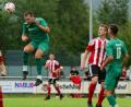 Bild: ham
Der Stullner Christian Bergler (Zweiter von links) hat die Lufthoheit. der TSV empfängt am Sonntag den Spitzenreiter SG Silbersee. Für Kopballduelle sind die "Zechmänner" auf jeden Fall gewappnet.
