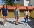 Bild: jr
Daniela Novakova (Zweite von links) und Linda Punzmann (Zweite von rechts) sind neu im Team des Kinderhauses „Mutter vom guten Rat“. Leiterin Imke Steiner und Bürgermeister Max Bindl hießen sie willkommen.