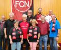 Bild: grm
Mit dem neu gewählten Vorstand hofft der FCN-Fanclub Irchenrieth trotz Pandemiebeschränkungen in der kommenden Zeit mit mehr Aktivitäten das Vereinsleben wieder beleben zu können. Das Führungsteam unter Leitung von Josef Ram (Vierter von links) ist voller Hoffnung und Tatendrang.