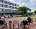 Bild: Sandra Winter/exb
Sichtlich Freude bereitete den Bewohnern des Seniorenheims St. Martin in Waldsassen das Standkonzert der Stiftländer Jugend- und Blaskapelle.