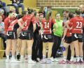 Archivbild: Hubert Ziegler
Groß motivieren braucht Trainer Martin Feldbauer (Fünfter von rechts) sein Team nicht: Die Handballerinnen des HC Sulzbach fiebern dem ersten Spiel nach der Corona-Pause entgegen.