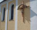 Bild: slh
Das Weiherner Friedhofskreuz erstrahlt im neuen Glanz.
