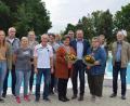 Bild: bnr
Für Helga Schuch (mit Blumen links) und Natalia Gerasimenko endete die Arbeitszeit im Freizeitzentrum Perschen. Zweckverbandsvorsitzender Frank Zeitler (Vierter von rechts) und die Arbeitskollegen wünschten eine gute Zeit im Ruhestand.