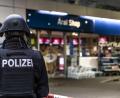 Bild: Christian Schulz
In dem Tankstellengebäude hat ein mutmaßlicher Querdenker einen Menschen erschossen.