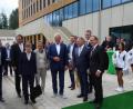 Bild: Harald Judas/exb
Auch Sportminister Joachim Herrmann (Fünfter von links) kam zur Einweihung des BLSV-Sportcamps.