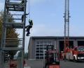 Bild: omu
Flosser Übungsturm und Neustädter Drehleiter ergänzen sich perfekt für das Trainingsmodul Absturzsicherung