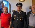Bild: rdh
Zum 90.Geburtstag konnte Ludwig Meier auch die Glückwünsche der Vertreter der Feuerwehr und des Waldvereins entgegennehmen. Im Bild (von links). Tobias Schwamberger (FFW), Bernd Schwamberger (OWV), Ludwig Meier, Florian Sölch (FFW) und Josef Hecht (OWV).