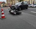 Bild: Roland Wellenhöfer
Nur leichte Verletzungen zog sich bei einem Unfall in Erbendorf ein Motorradfahrer zu.