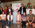 Bild: Bastian Bartmann
Das neue Team der SPD Ensdorf (von links): Gemeinderätinnen Sigrid Gebhardt und Lisa Übler, stellvertretender Vorsitzender Dirk Reiter, Bundestagskandidat Johannes Foitzik, Kassiererin Verena Patzelt, Jugendbeauftragte Terezie Bartmann, Vorsitzender Bastian Bartmann, Beisitzerin Rita Thomas, Kreisvorsitzender Uwe Bergmann, Gemeinderat Felix Roggenhofer, stellvertretender Vorsitzender und Bürgermeister Hans Ram.