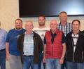 Bild: wku
Von links: Bürgermeister Bernhard Köller mit den Feldgeschworenen Paul Pesold, Werner Renner, Robert Friedrich, Andreas Pirner, Herbert Kopp, Wolfgang Ertel, Andreas Brunner, Walter Ringer, Helmut Meiler und Alois Straub. Rechts Vermessungsoberrat Sebastian Hubmann.