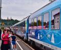 Bild: Dietmar Zwick/exb
Der EU-Sonderzug „Connecting Europe Express“ (CEE) hielt am am Schwandorf Hauptbahnhof, seiner ersten Station in Deutschland.