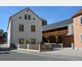 Bild: jr
Die Bauarbeiten am Informations- und Begegnungszentrum auf dem Schafferhof-Anwesen sind bis auf einen Teil der Außenanlagen abgeschlossen. Die offizielle Eröffnung soll erst im kommenden Jahr stattfinden.