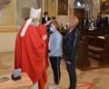 Bild: dob
55 junge Erwachsene wurden von Weihbischof Reinhard Pappenberger am Samstag in der katholischen Stadtpfarrkirche gefirmt.