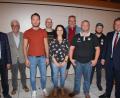 Bild: kro
Das neue Vorstands- und Funktionärsteam des EGHC Stiftland Mitterteich. Von links Stadtverbandsvorsitzender Peter Haibach. Alois Häckl, Daniel Bienek, Daniel Broschik, Anke Günthner, Vaclac Drobny, Vorsitzender Joachim Firneis, Tobias Schraml und Bürgermeister Stefan Grillmeier.