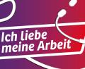 Grafik: Marina Gube
Das Logo des Podcasts "Ich liebe meine Arbeit - die Gesundheit und Pflege in der Nordoberpfalz"