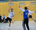 Bild: ham
Christoph Schanderl (links) überlistet den gegnerischen Torwart. Das soll auch ab Samstag wieder so sein, dann startet die HSG mit dem Heimspiel gegen den HC Sulzbach-Rosenberg in die neue Saison.