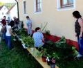 Bild: ds
Ein vielseitiges Angebot wartete vor dem Feuerwehrgerätehaus in Kirchenreinbach auf interessierte Gartenliebhaber.