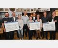 Bild: gf
Der Ortsverband des Bundes der Selbstständigen Amberg überreichte an die Feuerwehrjugend, die KJG St. Martin und den Förderverein Familiengesundheit Oberpfalz je 400 Euro.
