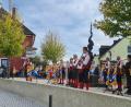 Bild: Reinhard Michl/exb
Zoigl, Brotzeit und Blasmusik unter weißblauem Himmel. Das Standkonzert der Neuhauser Boum am tag der Deutschen Einheit lässt keine Wünsche offen.