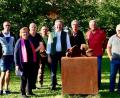 Bild: Heiko Herrmann/exb
Christoph Forster (Beirat), Rosemarie Herrmann (Schriftführerin), Oskar Deichner (Beirat), Josef Eckl (Schatzmeister), Martin Prey (stellvertretender Vorsitzender), Heiko Herrmann (Vorsitzender), Franz Forster (Kassenprüfer) und Thomas Bauer (Beirat; von links) wollen mit einem Skulpturenfeld neue Wege beschreiten.