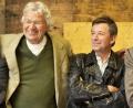 Bild: Hans Peter Hösl
Gerhard Polt (Zweiter von links) und die Well-Brüder Karl, Christoph und Michael (von links) aus´m Biermoos geben in Amberg ein Gastspiel zu Ehren Eckhard Henscheids 80. Geburtstag.