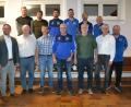 Bild: hcz
Die Führung der Fußballabteilung der SpVgg Schirmitz mit Bürgermeister Ernst Lenk und Hauptvereinsvorsitzendem Siegfried Pautsch (vorne, von links). Abteilungsleiter bleibt Christian Schieder (vorne, Mitte).
