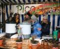 Archivbild: fpoz
Zuletzt fand 2019 in Waldershof ein Weihnachtsmarkt statt. In den Verkaufshäuschen ging es dabei zuweilen recht lustig zu.