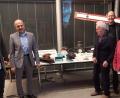 Bild: slu
Die Mitwirkenden der Eisenbahn-Veranstaltung zusammen mit dem Bürgermeister vor der Ausstellung von Erinnerungsstücken. Von links: Maria Ahlemeyer, Rudolf M. Teplitzky, Georg Lang, Ludwig Berger, Siegfried Rossmann und Emmi Schießl.