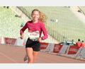 Bild: Marathon-Photos.com
Susi Gebhardt vom SCMK Hirschau gewann die Altersklasse Jugend weiblich beim Halbmarathon in München.