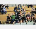 Bild: Andreas Brückmann
23:23 stand es am Ende in der Handball-Bezirksoberliga im Spiel der HG Amberg gegen den TB 03 Roding. Im Bild der Amberger Paul Rössle (rechts) gegen Thomas Schoierer.