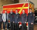 Bild: prh
Der neue Mehrzweckanhänger der Störnsteiner Feuerwehr wurde am Samstag in Dienst genommen. Darüber freuen sich Kreisbrandmeister Thomas Weidner, Kreisbrandrat Marco Saller, Kommandant Marius Schmid, Vorstand Johannes Meiler, Bürgermeister Markus Ludwig und Kreisbrandinspektor Martin List (von rechts).