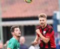 Bild: af
Michael Gleissner (rechts, SC Luhe-Wildenau) als Sieger im Kopfballduell.