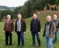Bild: Hirsch
Adolf Greiner und Andreas Kosel (von links) informierten die Hegelhalter über Maßnahmen zum Schutz ihrer Tiere.