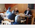 Bild: bsc
Über einen guten Besuch bei der Herbstversammlung des Kaninchen-Kreisverbandes 4 freuten sich Vorsitzender Wolfgang Brunhofer (rechts) und Zuchtwart Josef Dötterl (links).