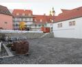 Bild: kgg
Solche durch Sanierungsmaßnahmen aufgewertete Ecken wie hier am neuen Cäcilienplatz in der Altstadt wünscht sich Bürgermeister Sommer im Zusammenhang mit der Verlegung der Bundesstraße auch in anderen Ortsteilen.