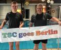 Bild: rbg
Tirschenreuths Hoffnungsträger Fynn Legat (links, mit TSC-Trainer German Helgert) startet bei den deutschen Jugendmeisterschaften in Berlin über 50 und 100 Meter Brust.