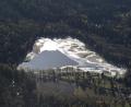 Luftbild: mür
Der Große Weiher wurde vor kurzem abgefischt. Auf dem Bild ist unten auch der geräumte Campingplatz mit zu sehen.