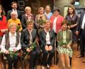 Bild: Frauen-Union/exb
FU-Kreisvorsitzende Susanne Reithmeyer (links) ehrt die Mitglieder der Frauen-Union für insgesamt 410 Jahre Mitgliedschaft.