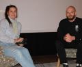 Bild: Hirsch
Zwickl-Organisatorin Anne Schleicher (links) unterhielt sich mit Regisseur Christoph Eder (rechts) über den Film "Wem gehört mein Dorf?", der am Freitag im Metropol-Kino lief.