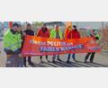 Bild: IG Metall/exb
Für eine sichere und gute Arbeit in einer klimafreundlichen Industrie setzten sich die Metaller auch bei einer Kundgebung vor den Werkstoren der Firma Hamm in Tirschenreuth ein.