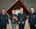 Bild: jma
Kommandant Andreas Kneidl (von links) dankte Erna Schilling und Rainer Schilling zusammen mit Vorsitzendem Marius Seitz für ein langes Engagement für die Feuerwehr.