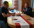 Bild: Radio Horeb
Pfarrer Josef Waleszczuk (rechts) im Interview mit Markus Münch von Radio Horeb.