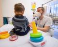 Bild: Sebastian Gollnow/dpa
Viele Kleinkinder und Säuglinge infizieren sich aktuell wieder mit dem RS-Virus - einer Atemwegserkrankung, die vor allem die Jüngsten stark trifft.