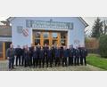 Bild: Gemeinde Reuth bei Erb./exb
Zwei Löschgruppen der Feuerwehren Röthenbach und Reuth bei Erbendorf legten erfolgreich das Leistungsabzeichen „Löschgruppe im Einsatz“ ab. Dazu gratulierte unter anderem Bürgermeister Werner Prucker (links).