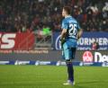 Bild: Daniel Karmann/dpa
Ein ratloser Christian Mathenia: An ihm lag es nicht, dass der Club Werder Bremen am Freitagabend mit 1:2 unterlag.